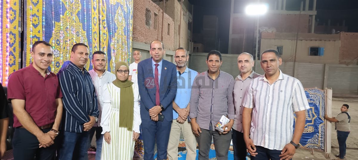 3 عمرات وسبيكة ذهبية.. قرية جروان بالمنوفية تكرم الأولى على الثانوية الأزهرية للمكفوفين