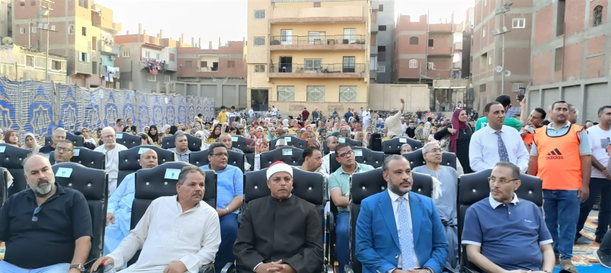 3 عمرات وسبيكة ذهبية.. قرية جروان بالمنوفية تكرم الأولى على الثانوية الأزهرية للمكفوفين