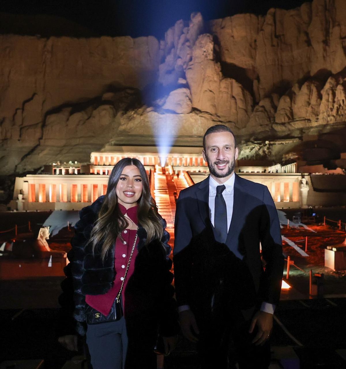 نيرة علي المدير التنفيذي الجديد لشركة الأهلي لكرة القدم رفقة أمير توفيق