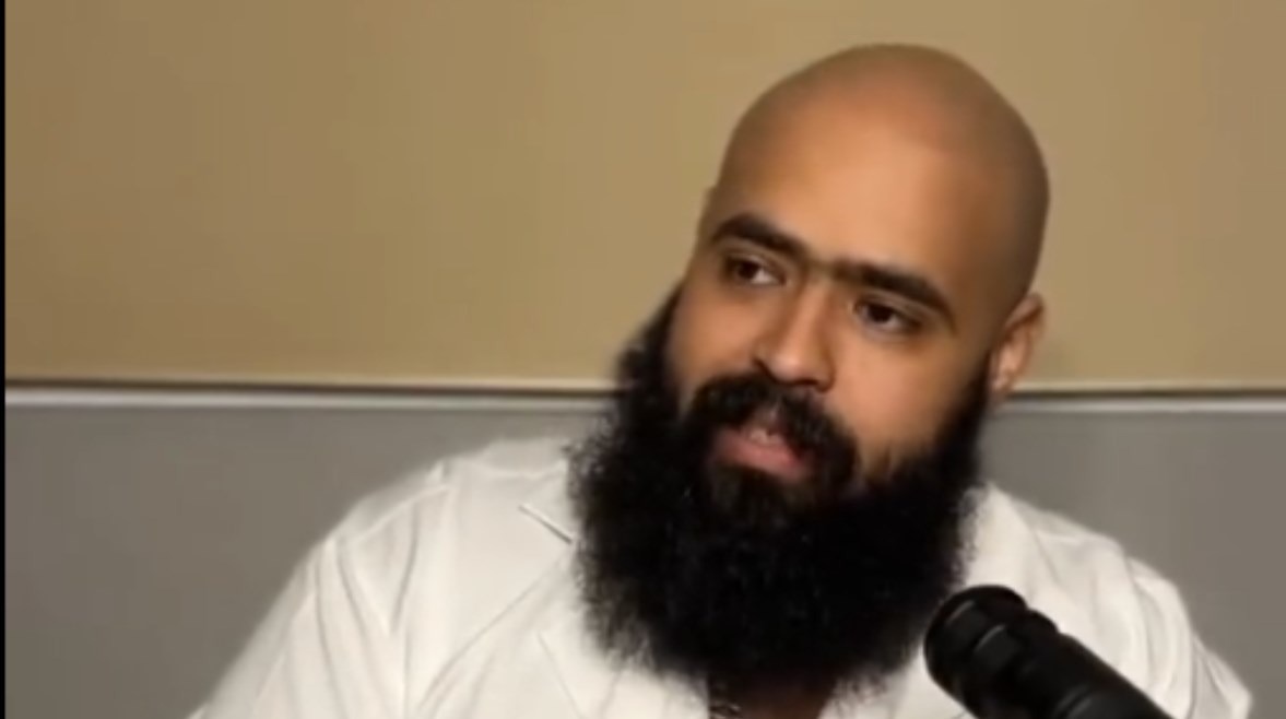 البلوجر محمد عبد العاطي 