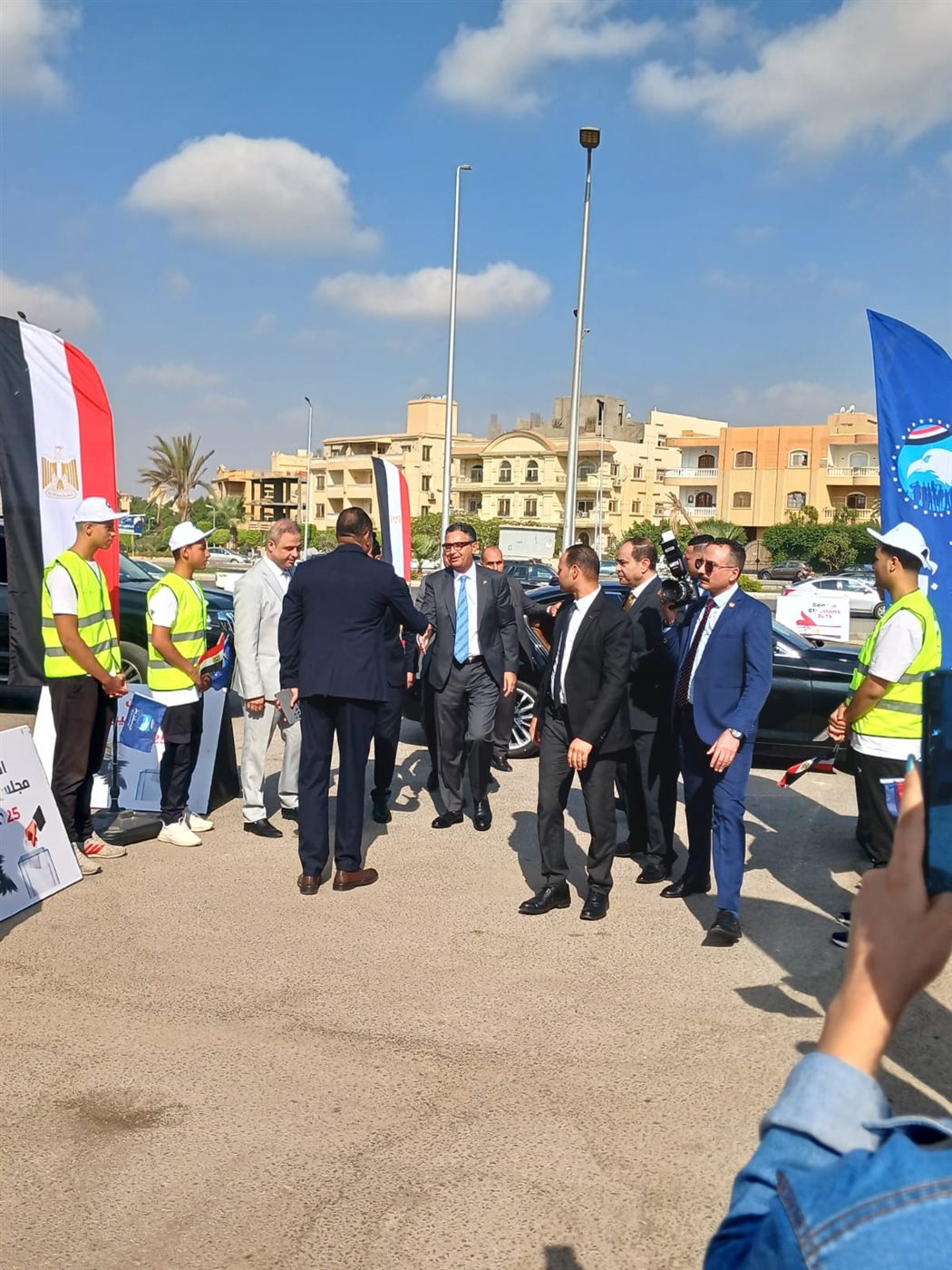 وزير التموين