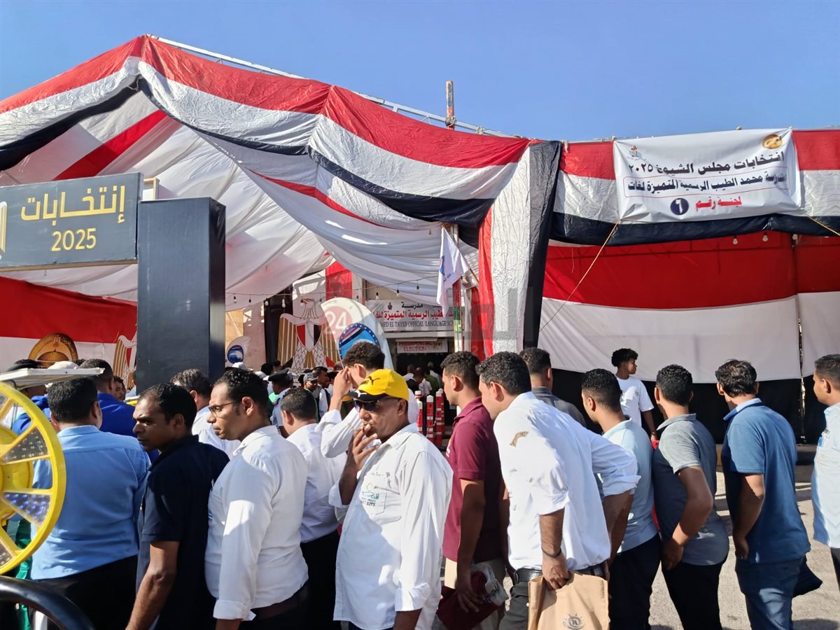 التصويت في انتخابات الشيوخ بالبحر الأحمر 