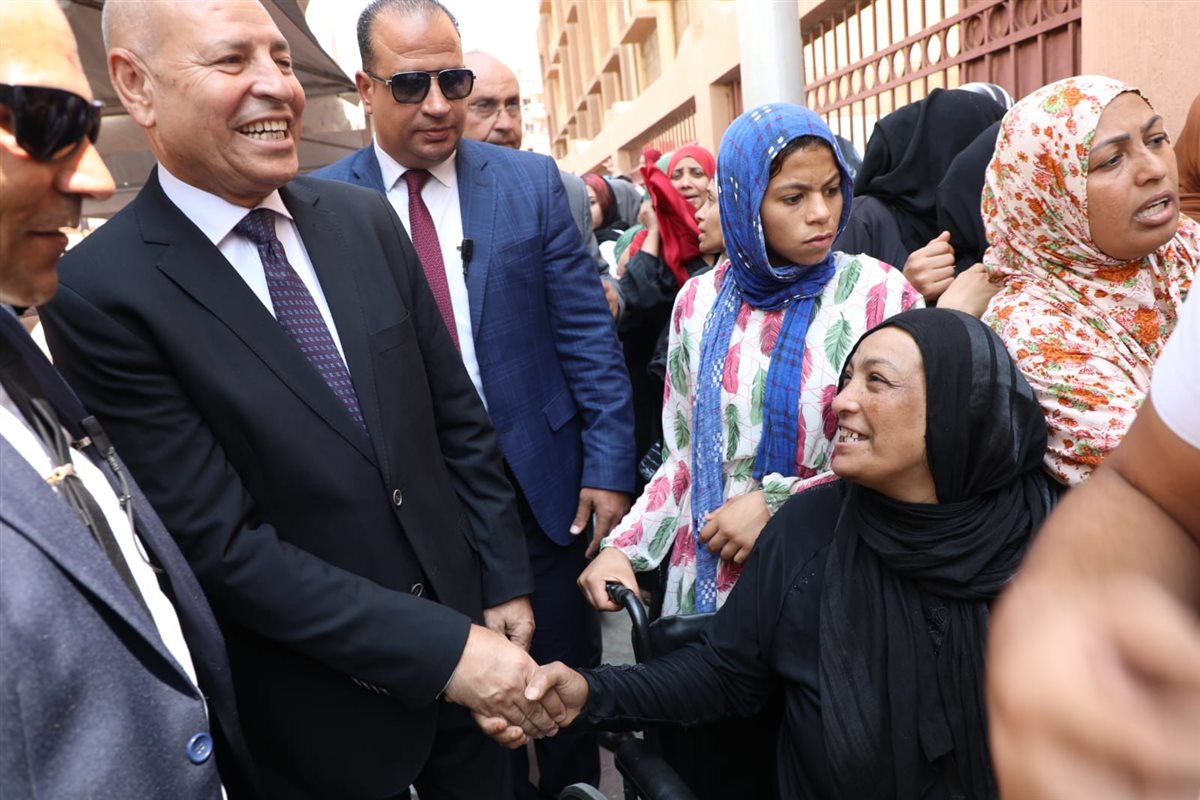 جانب من النفقد