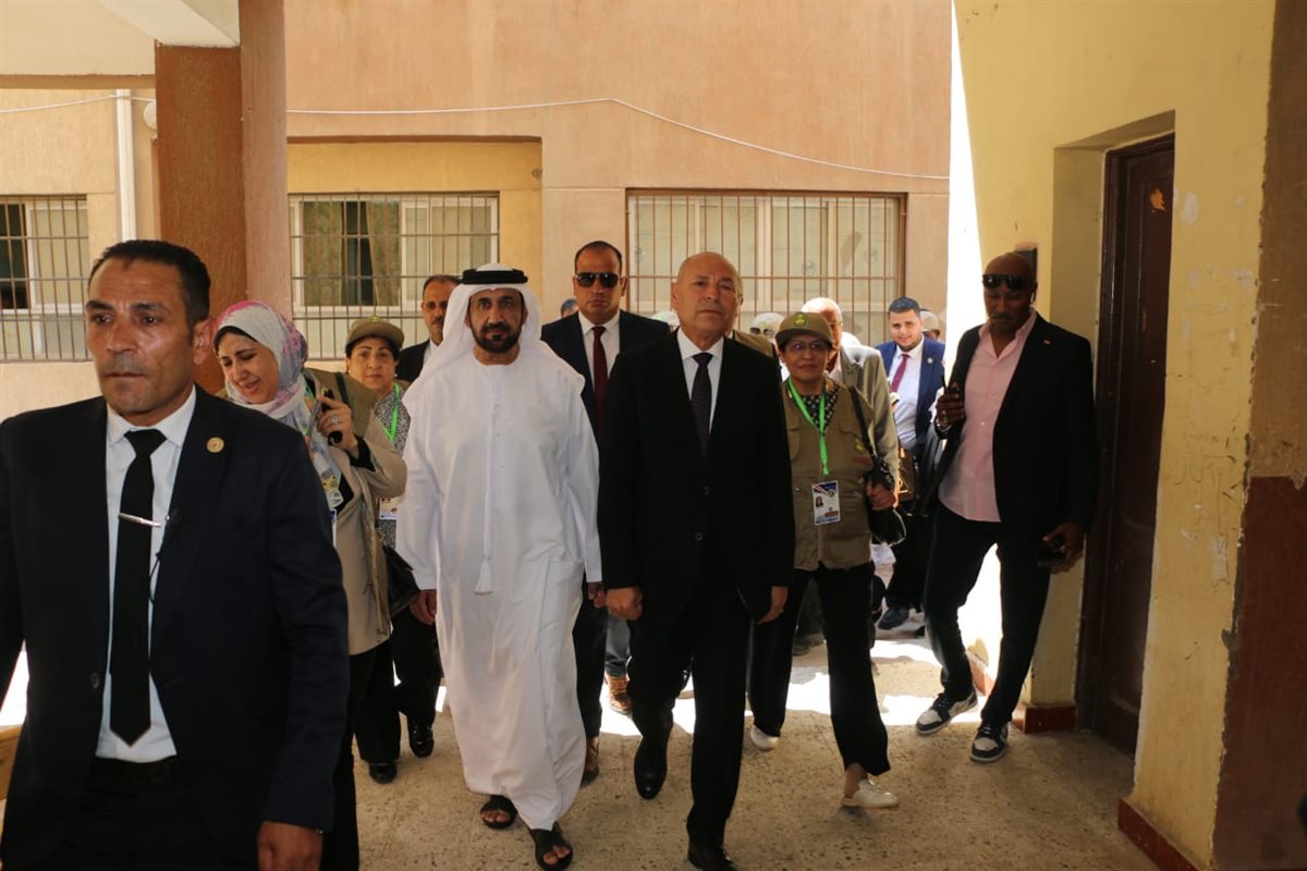 جانب من النفقد