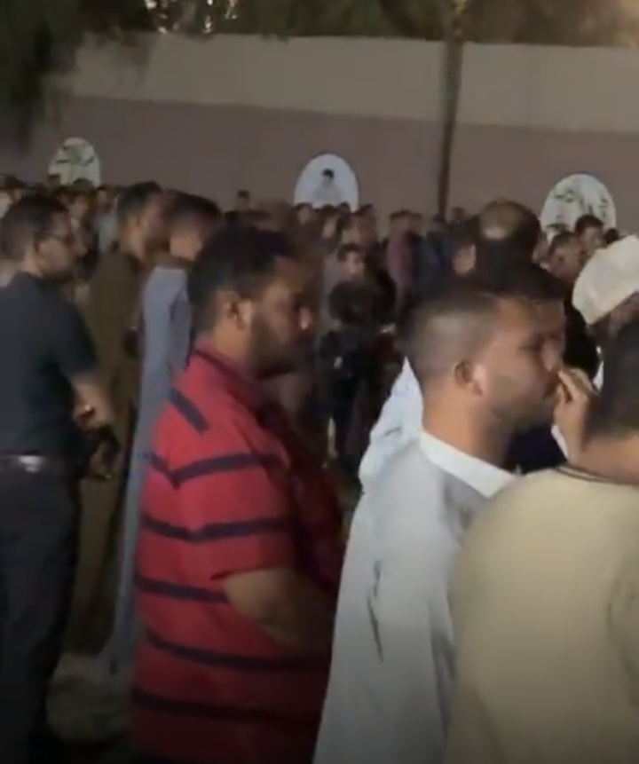 تشييع جنازة الشيخ موسي وأسرته