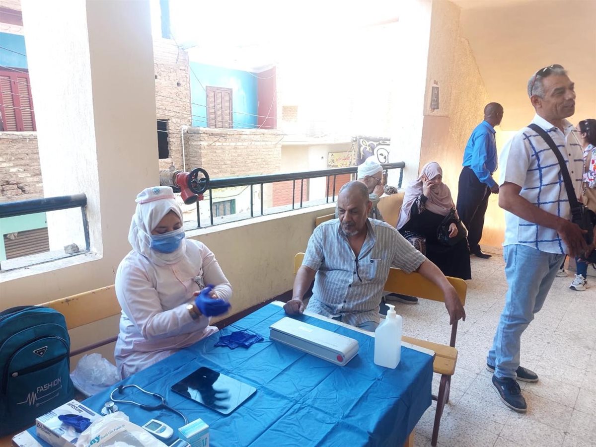 الفرق الطبية داخل اللجان