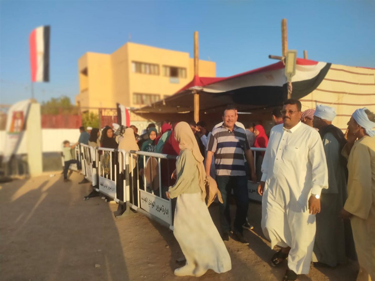 جانب من اقبال الناخبين علي انتخابات مجلس الشيوخ