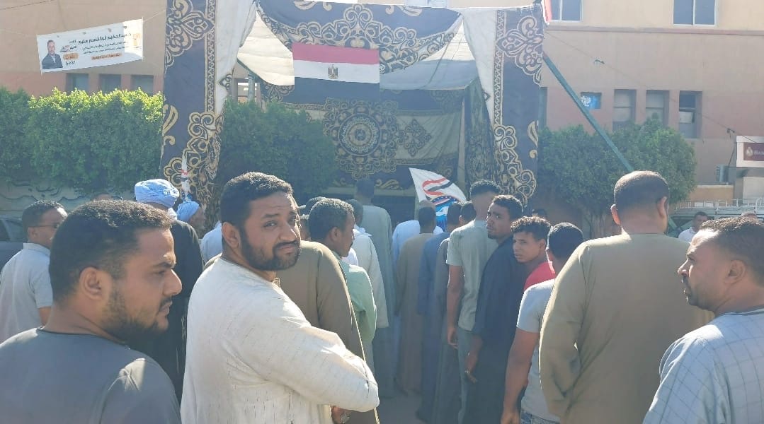 طوابير أمام لجان الاقتراع بإسنا جنوب الأقصر