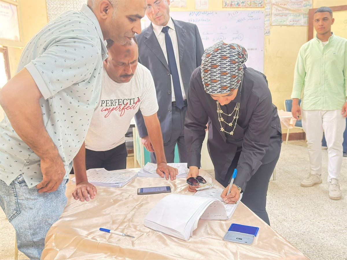 صابرين عبد الجليل رئيس جامعة الأقصر