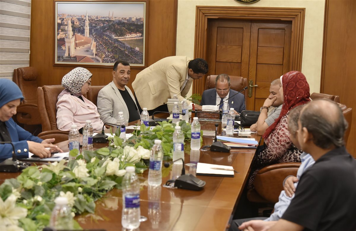 محافظ بورسعيد 