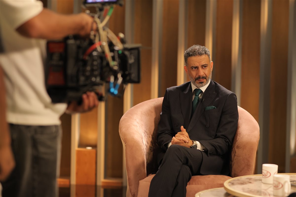 الصور الأولى من كواليس ورد وشوكولاتة بطولة زينة