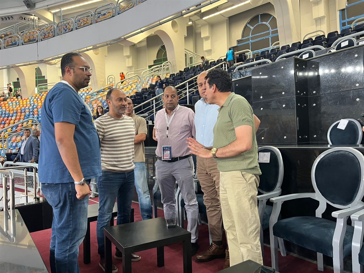 وزير الرياضة يتفقد صالة استاد القاهرة المستضيفة لكأس العالم لكرة اليد للناشئين<br> 
