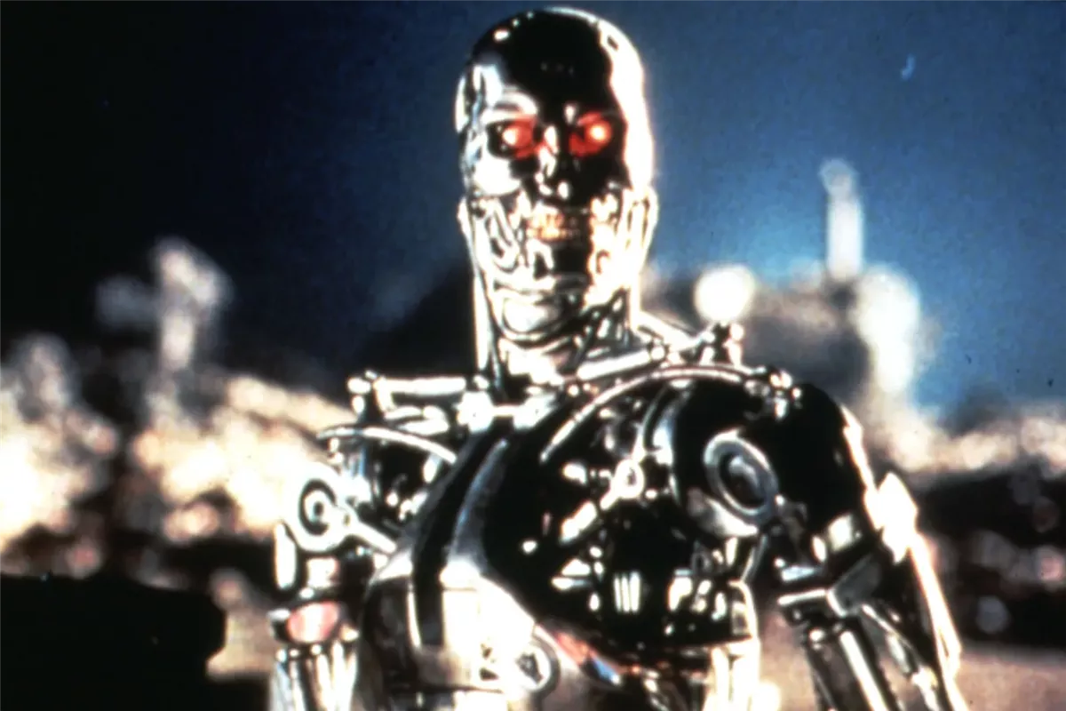 المخرج جيمس كاميرون يُحذّر من نهاية العالم على طريقة فيلم Terminator