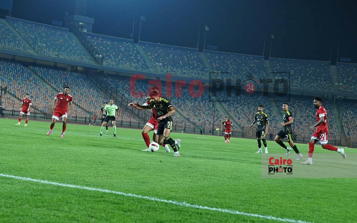<strong>مباراة الأهلي ومودرن سبورت في الدوري الممتاز</strong>