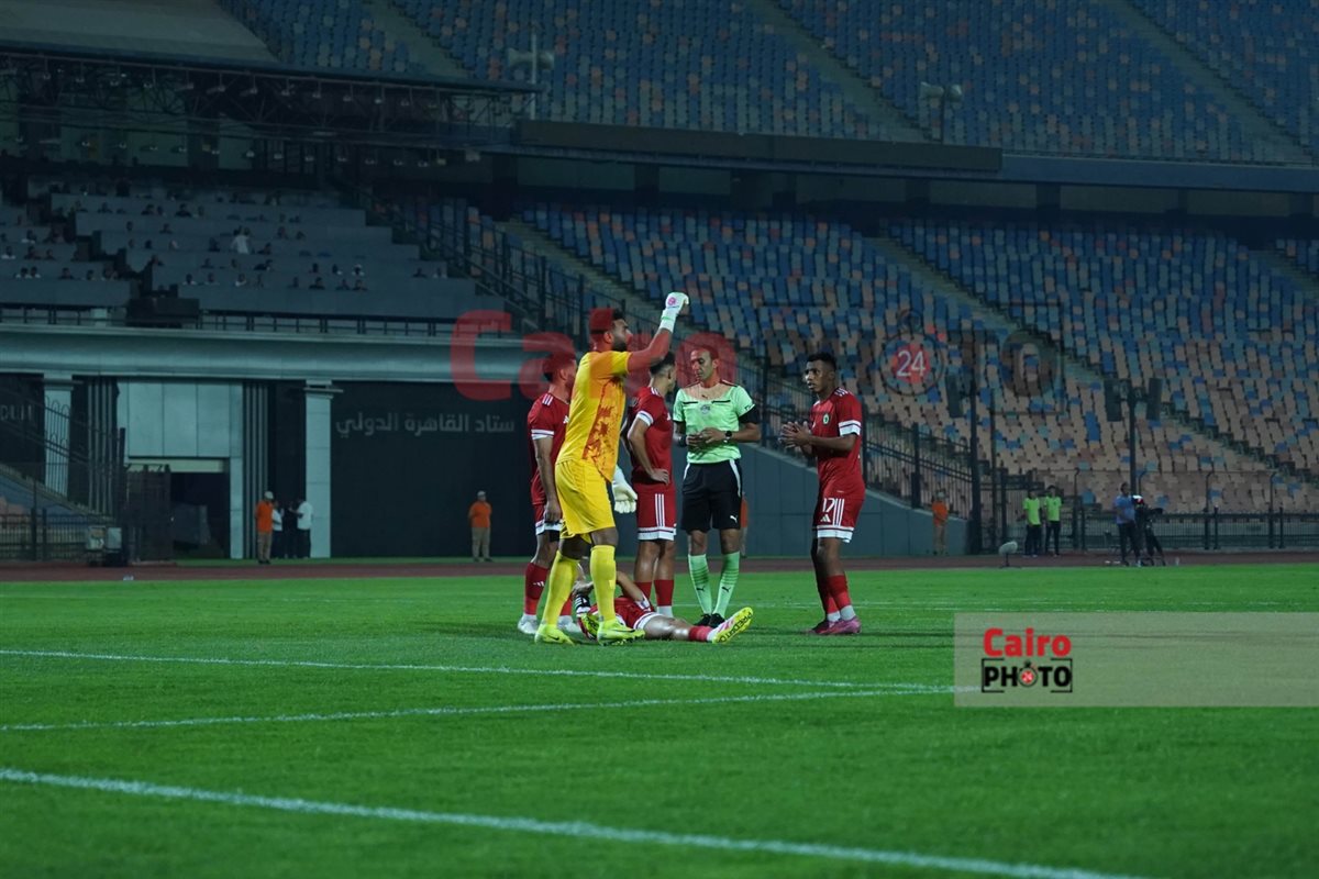 <strong>مباراة الأهلي ومودرن سبورت في الدوري الممتاز</strong>