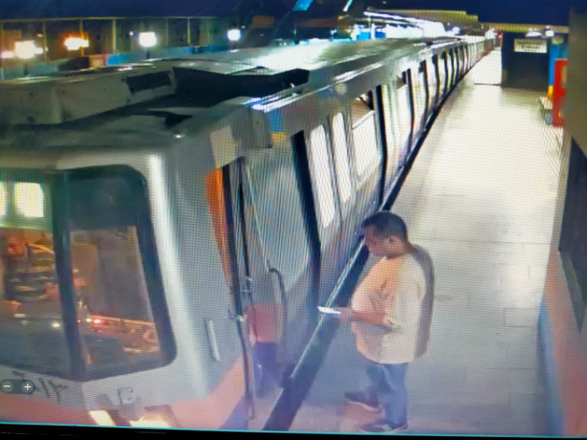 من تشغيل حركة المترو في شبرا الخيمة