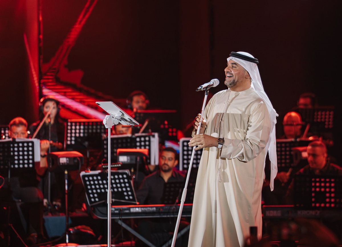 لقطات من حفل حسين الجسمي  بحضور هشام جمال وليلى زاهر ونجوم الفن