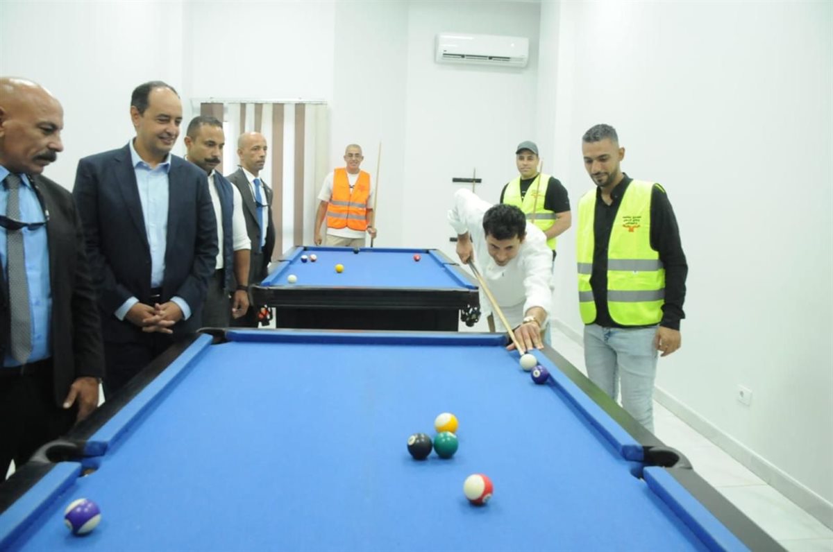 وزير الرياضة خلال الزيارة