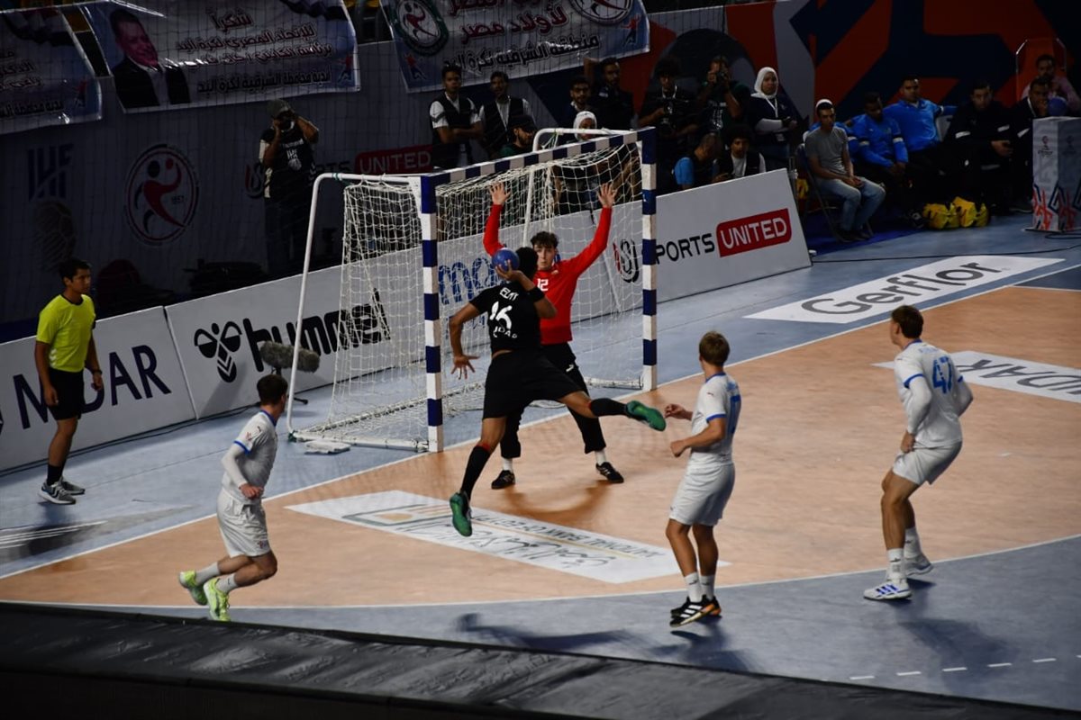 منتخب ناشئي كرة اليد أمام التشيك (7)