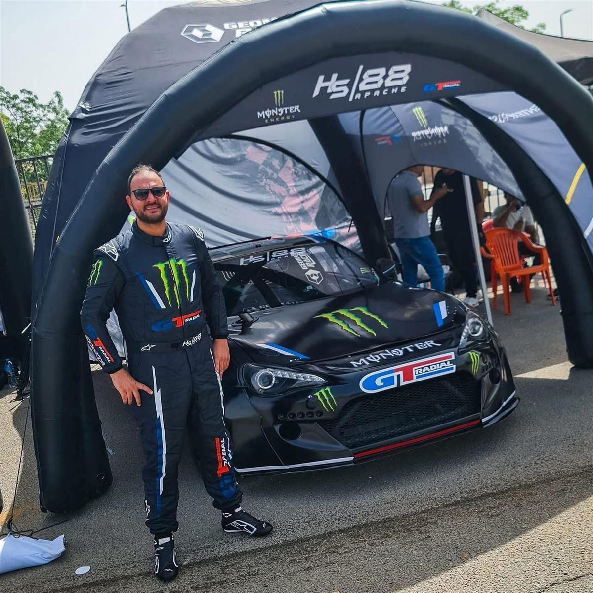 بطل السباقات الدولي هيثم سمير