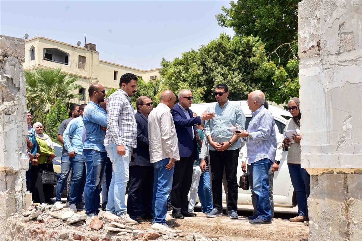 جولة تفقدية لمحافظ الأقصر بأرمنت