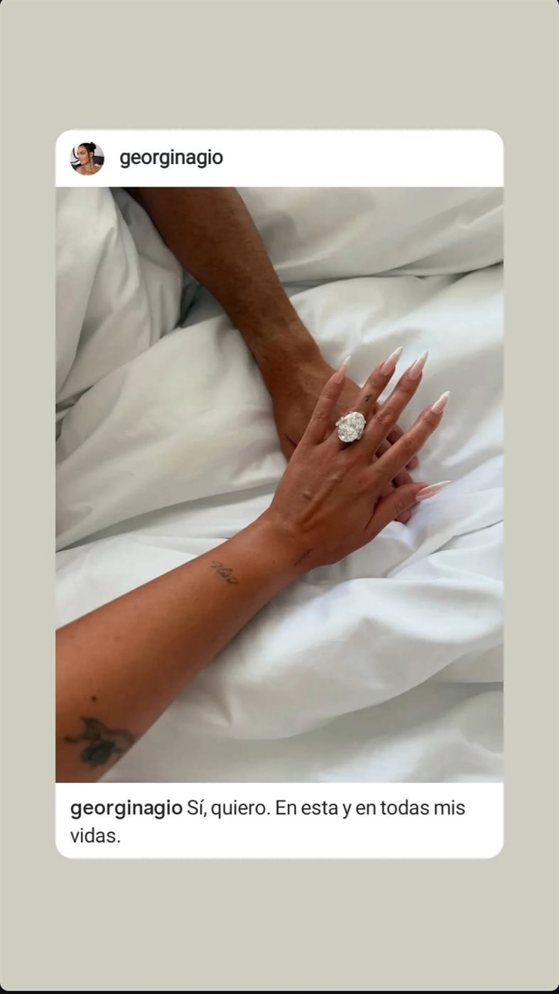 <strong>جورجينا توافق على الزواج من كريستيانو رونالدو بشكل رسمي</strong>