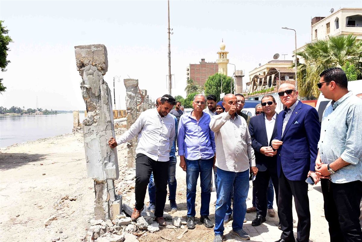 جولة تفقدية لمحافظ الأقصر بأرمنت