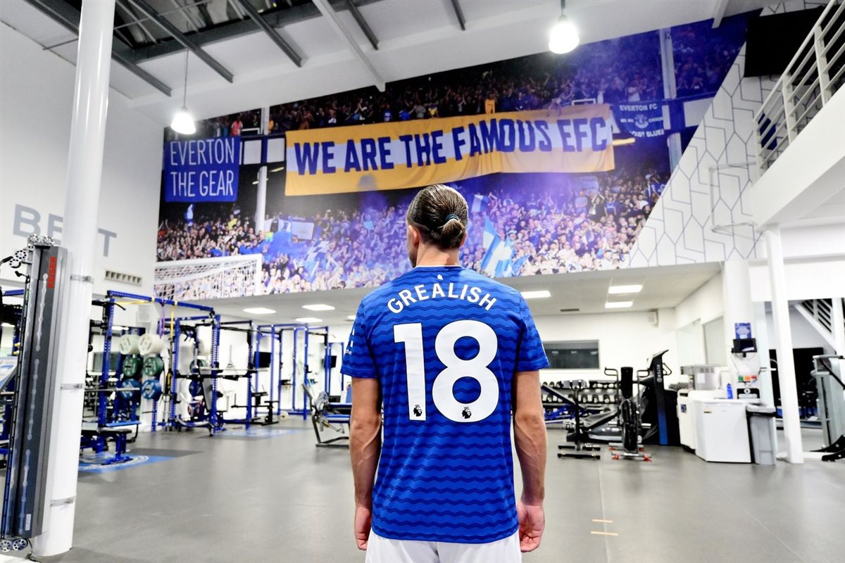 <strong>نادي إيفرتون يعلن ضم جاك جريليش على سبيل الإعارة من مانشستر سيتي</strong>