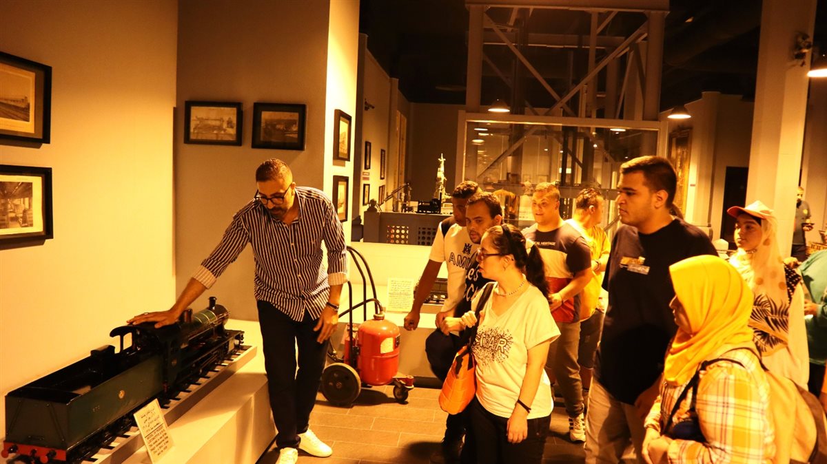 جانب من زيارة متحف السكة الحديد