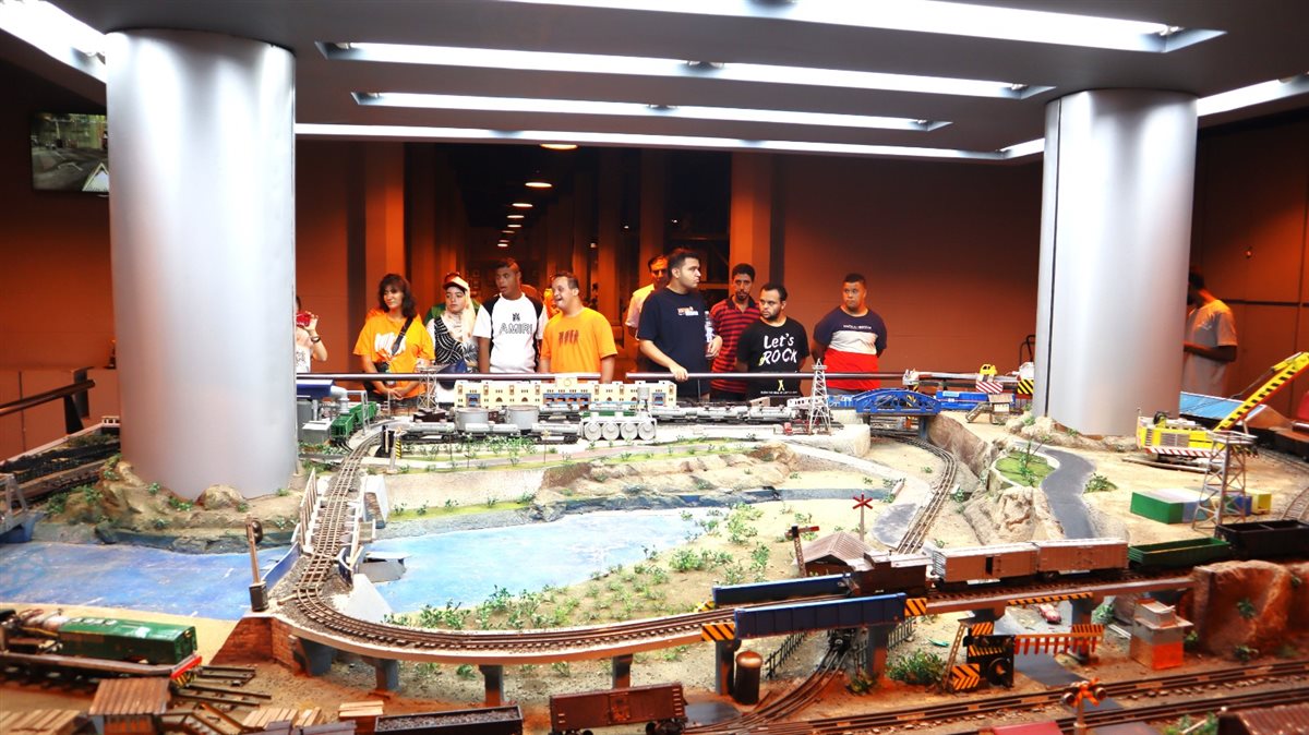 جانب من زيارة متحف السكة الحديد