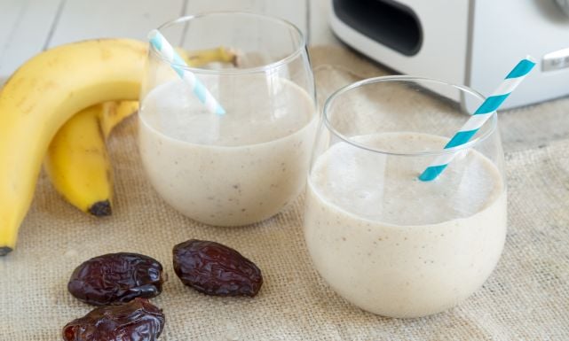 طريقة عمل سموثي الموز لزيادة الوزن