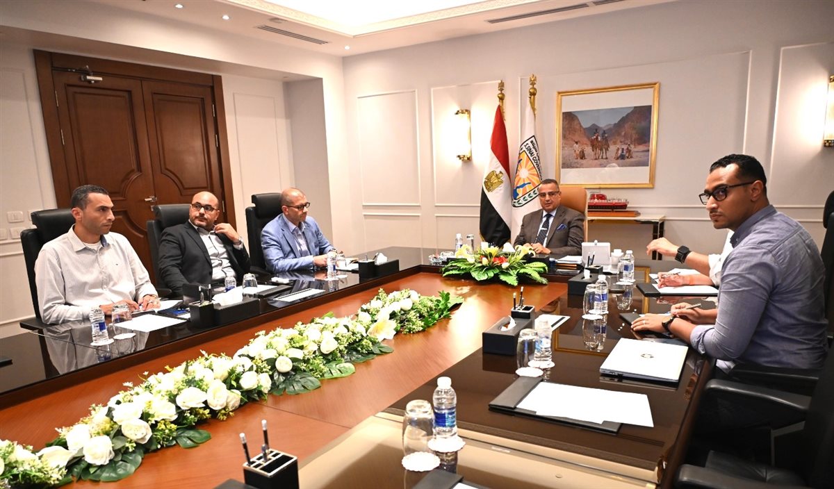 محافظ جنوب سيناء يتابع تطوير مشروع جرين شرم الشيخ 