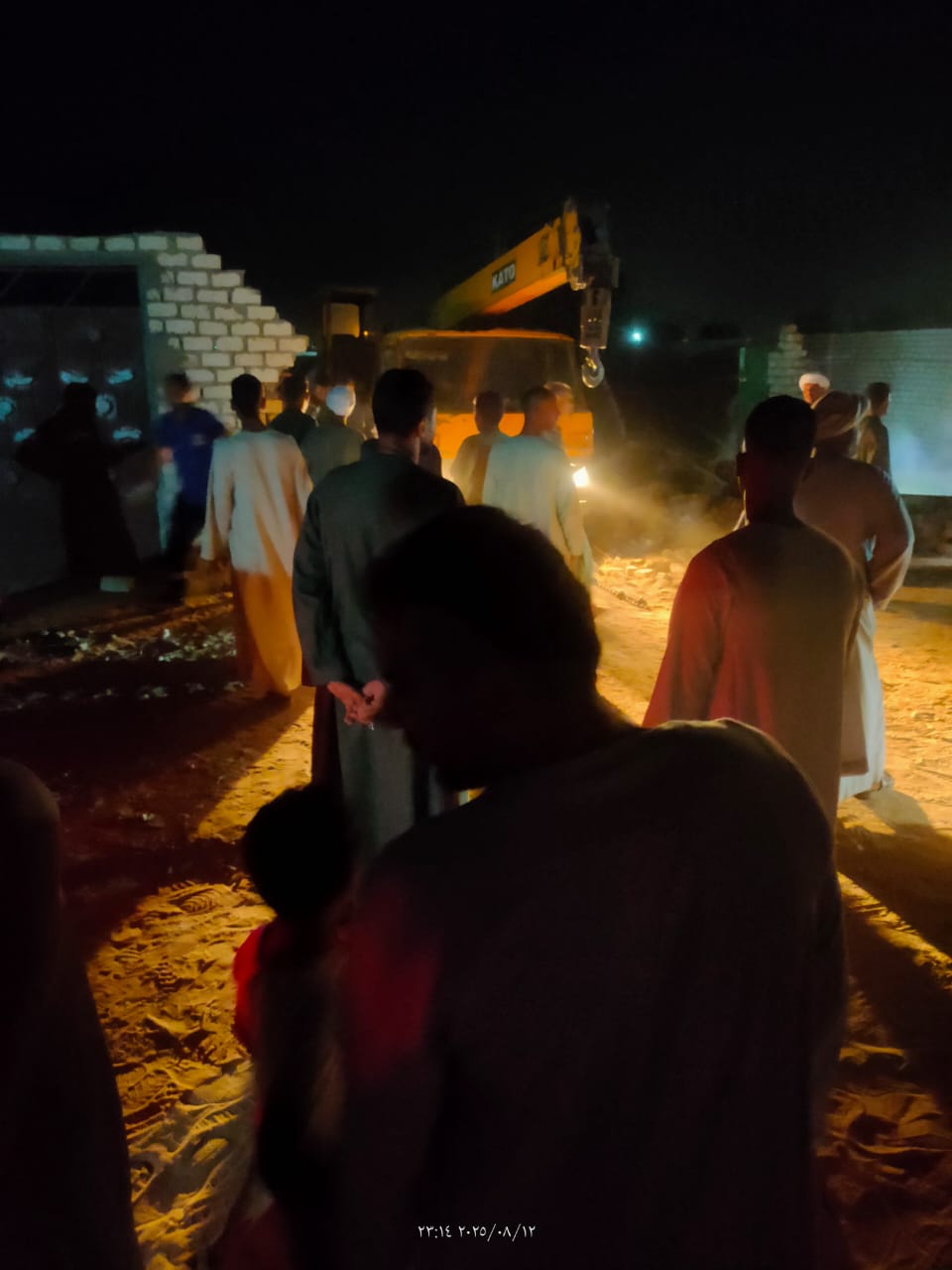 انقاذ 4 أشخاص انهار عليهم بئر