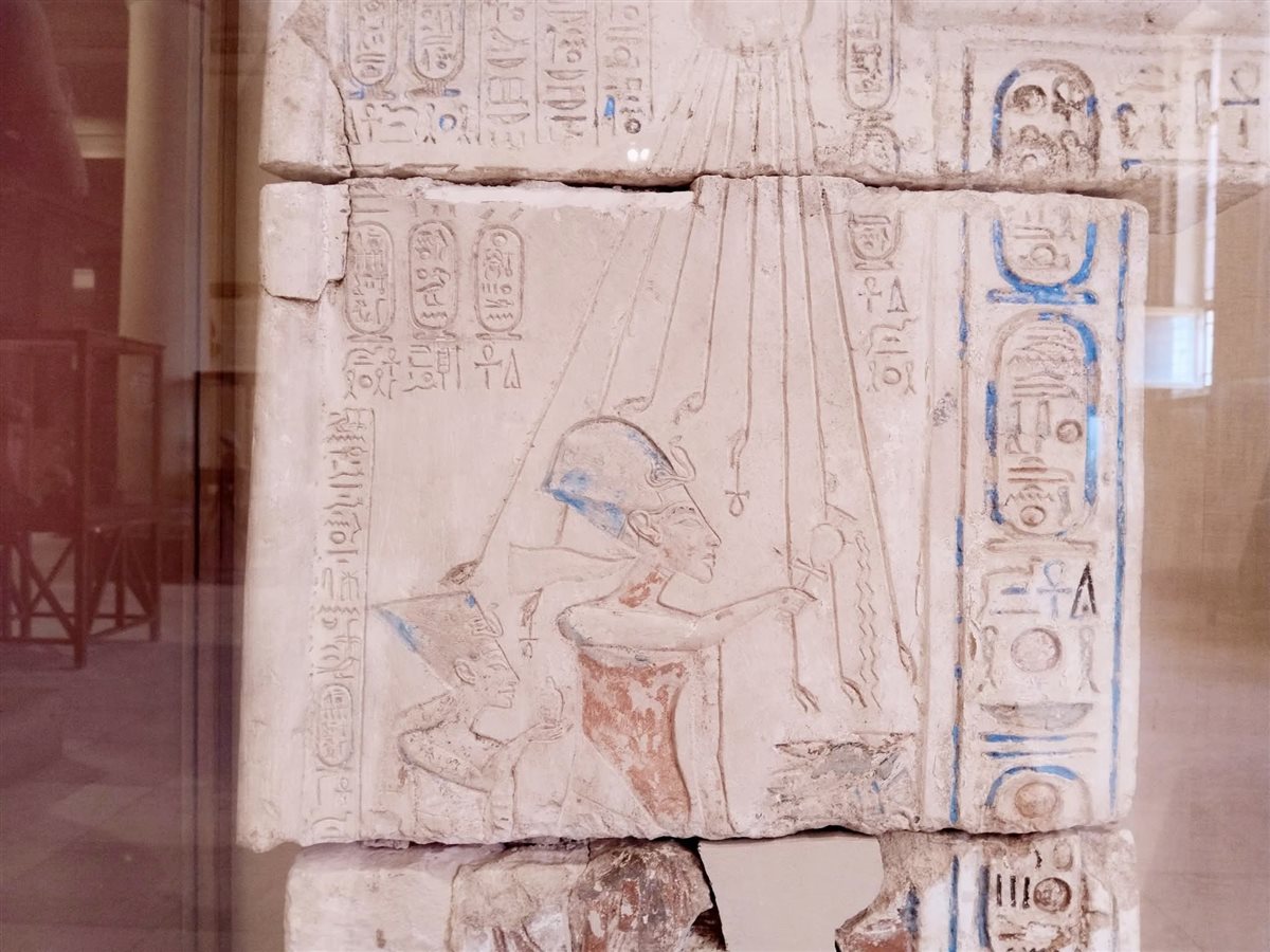 واجهة أثرية نادرة من كنوز تل العمارنة