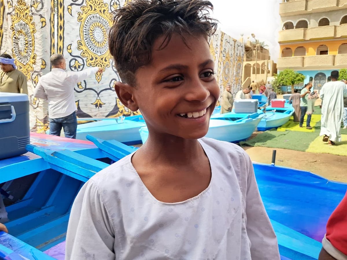 تسليم مراكب صيد للصيادين بالأقصر