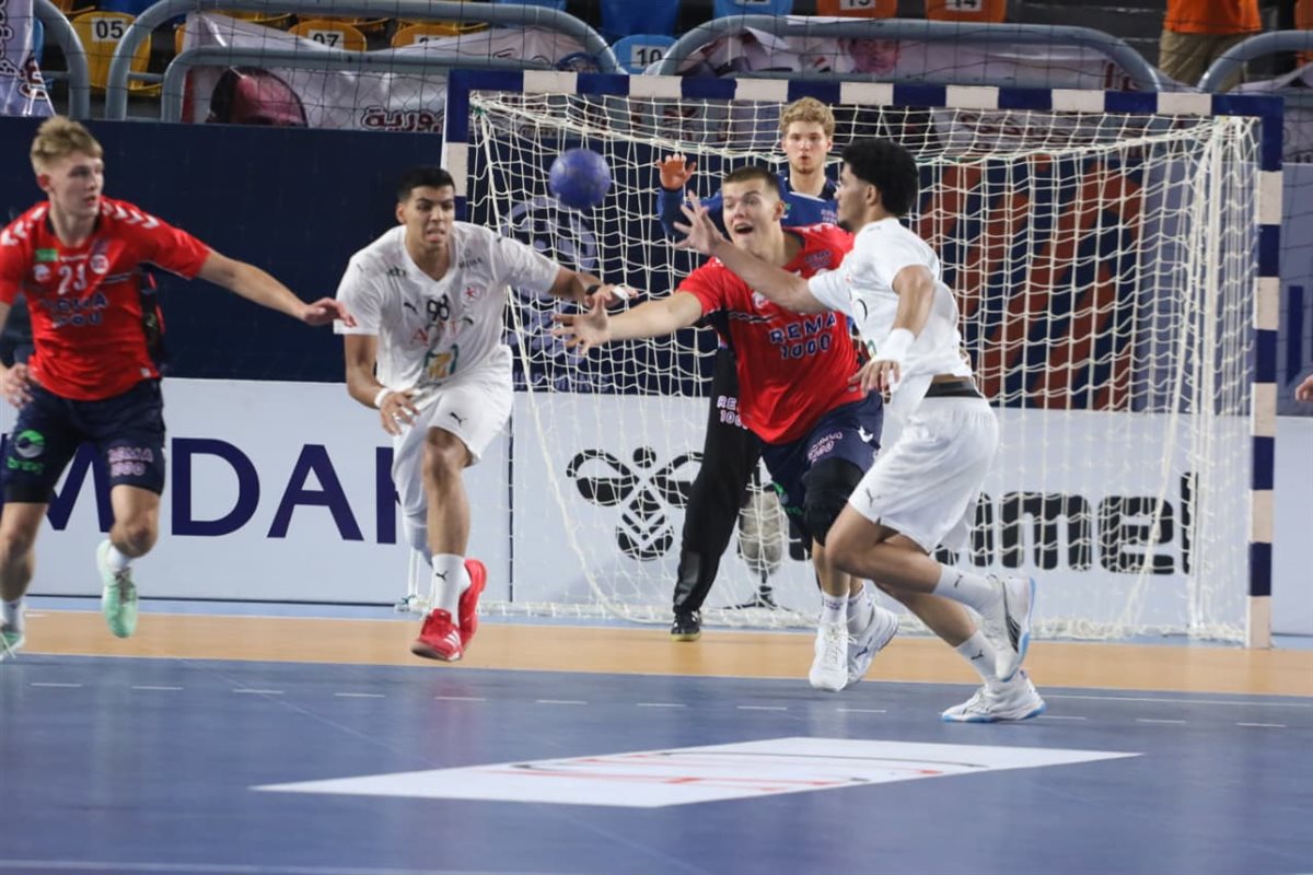 <strong>منتخب اليد يكتسح النرويج</strong>