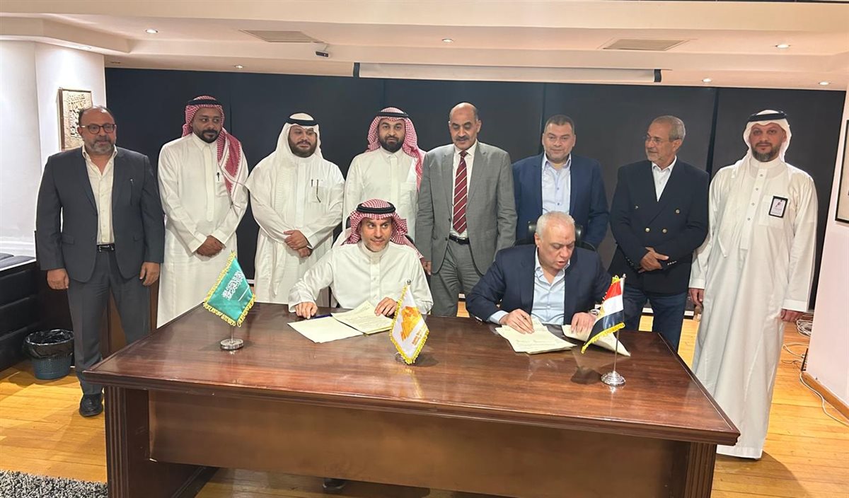 <strong>بداية مبكرة.. غرفة السياحة توقع عقد خدمة الحج السياحي بالمشاعر المقدسة للموسم الجديد </strong>