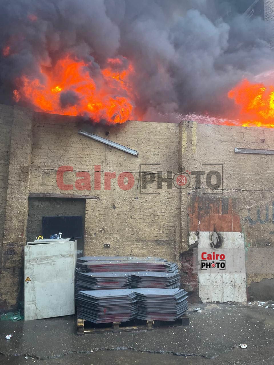 حريق مخزن محولات كهربائية ببولاق