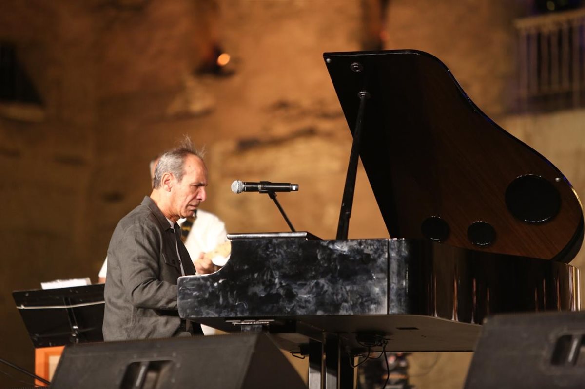 رحاب مسرح المحكى إلى ملتقى للروحانيات والألحان