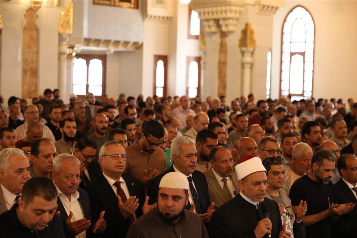 جانب من الجنازة 