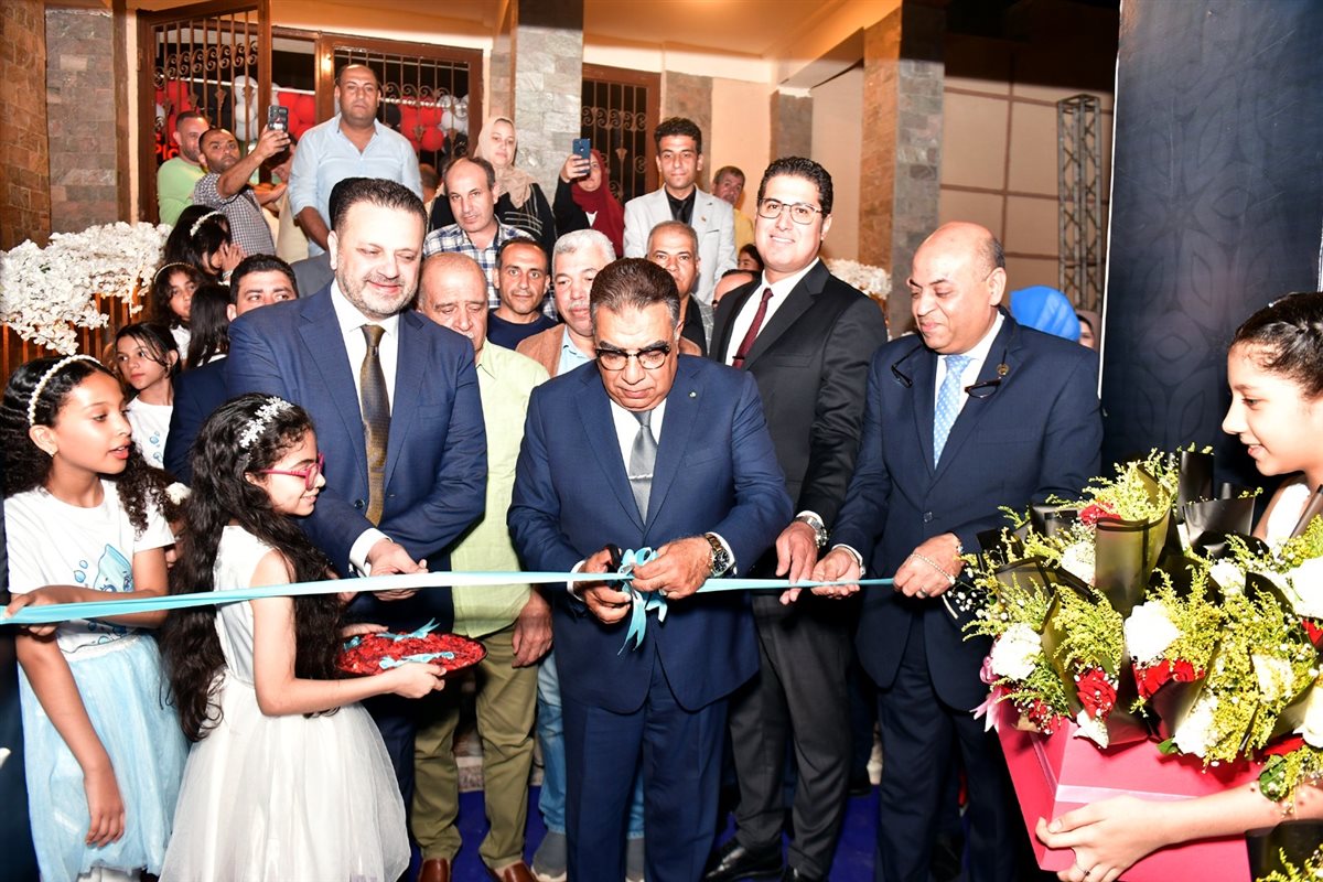  محافظ الدقهلية يفتتح حمام سباحة مديرية التعليم بالجلاء بتكلفة 4،5 مليون جنيه ويؤكد: مشروع قومي يخدم أبناء المحافظة 