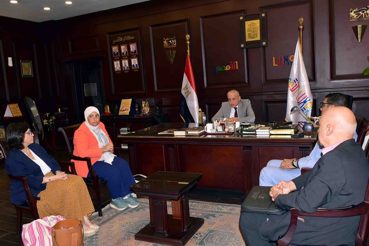 اجتماع محافظ الأقصر