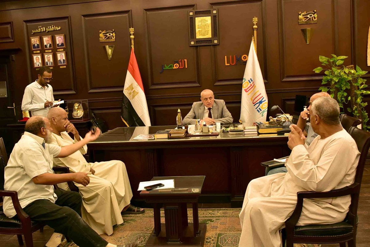 لقاء محافظ الأقصر وأهالي المدامود 