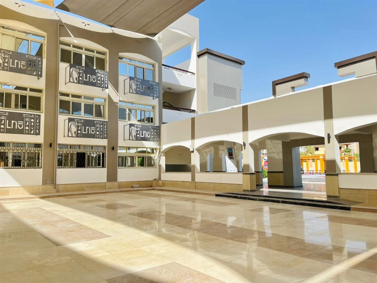 جامعة الأقصر الأهلية تستعد لإستقبال طلابها 