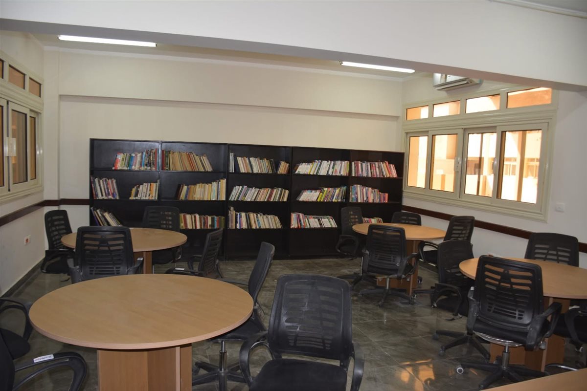 جامعة الأقصر الأهلية تستعد لإستقبال طلابها 