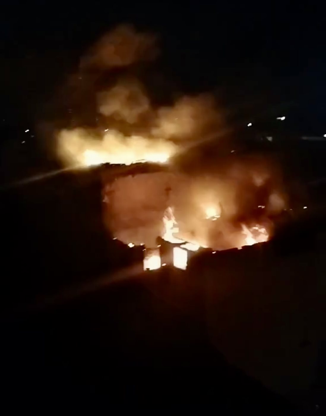 الحريق الهائل بمنطقة الكرنك بالأقصر