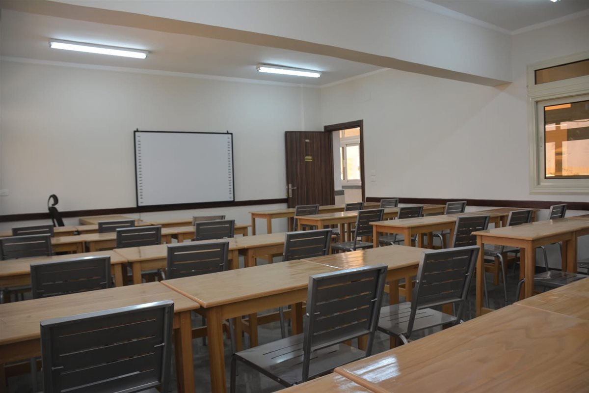 جامعة الأقصر الأهلية