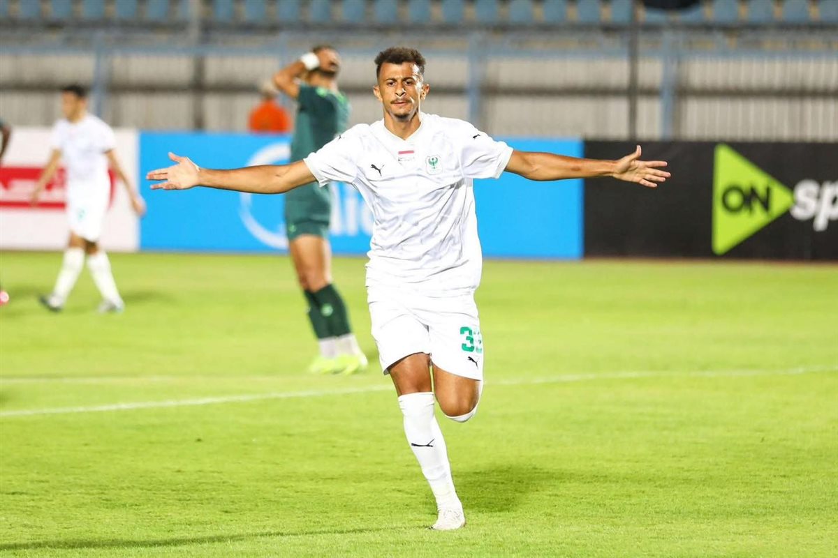 احتفال عمر الساعي بهدفه في شباك بيراميدز