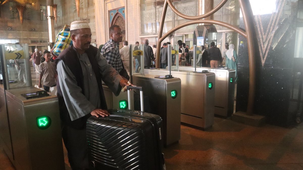 تسيير القطار السادس لتسهيل العودة الطوعية للأشقاء السودانيين