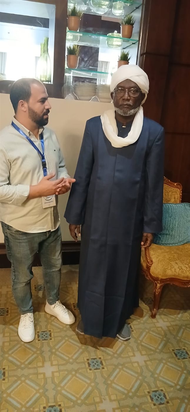  الشيخ أحمد النور محمد الحلو مفتي تشاد مع محرر القاهرة 24